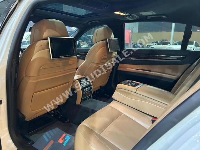 2015 بي ام دبليو الفئة السابعة 740 إل أي