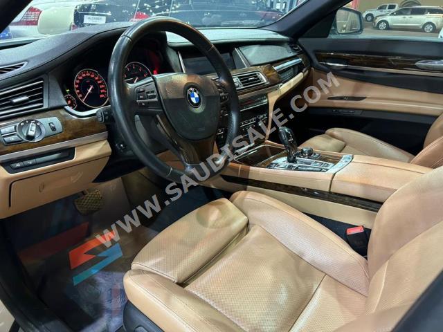 2015 بي ام دبليو الفئة السابعة 740 إل أي