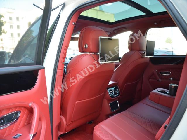 2018 بنتلي بنتايجا