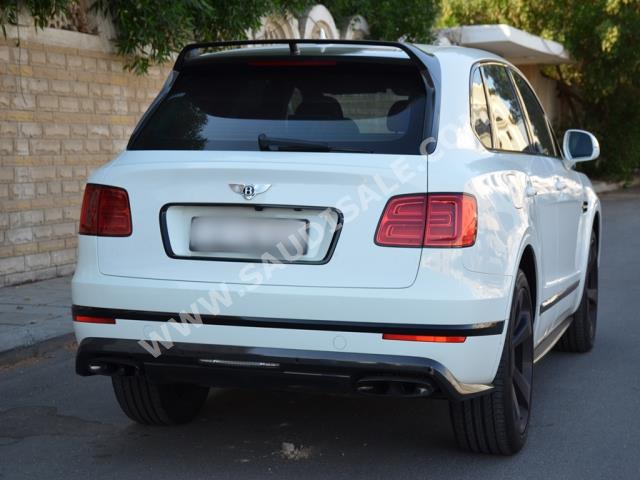 2018 بنتلي بنتايجا