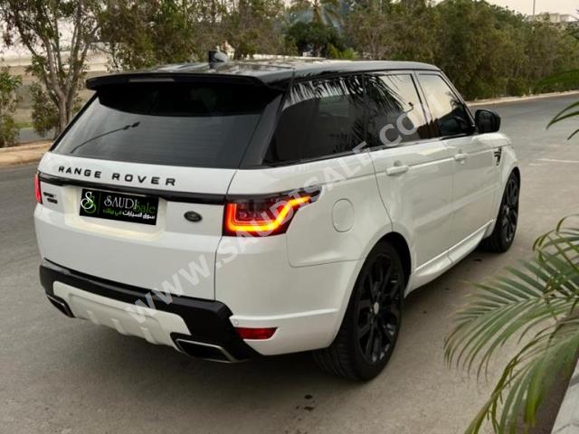 2017 لاند روفر رينج روفر سبورت سوبر تشارج