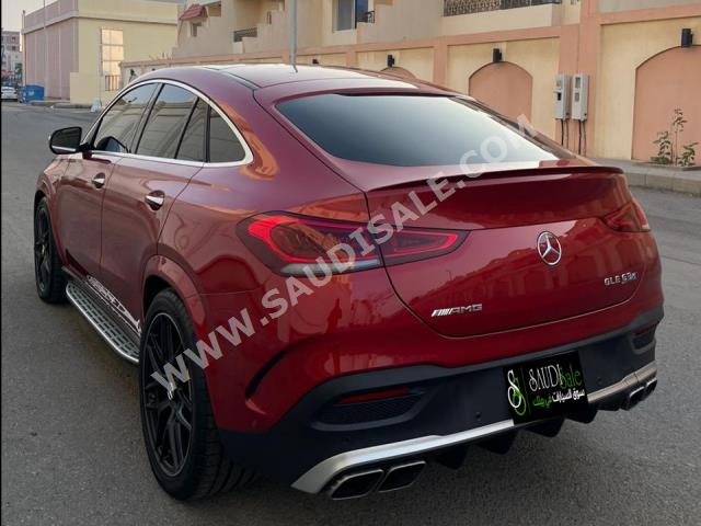 2021 مرسيدس - بنز جي إل إي 63إس أي إم جي