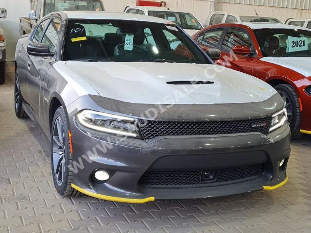 2021 دودج تشارجر ار تي
