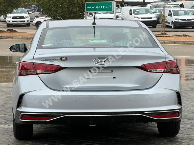 2023 هيونداي اكسنت