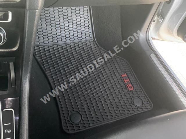 2015 فولكس واجن جي تي اي