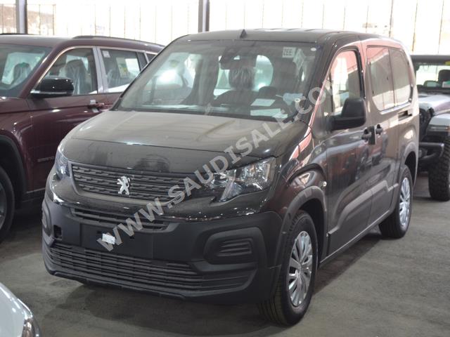 2022 بيجو ريفتر