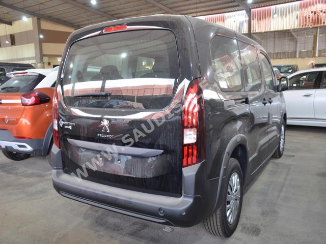 2022 بيجو ريفتر