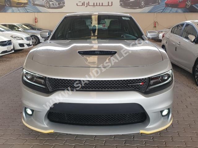 2019 دودج تشارجر جي تي