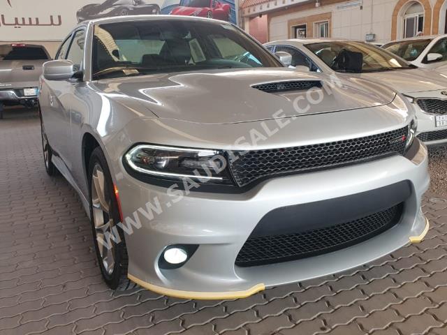 2019 دودج تشارجر جي تي