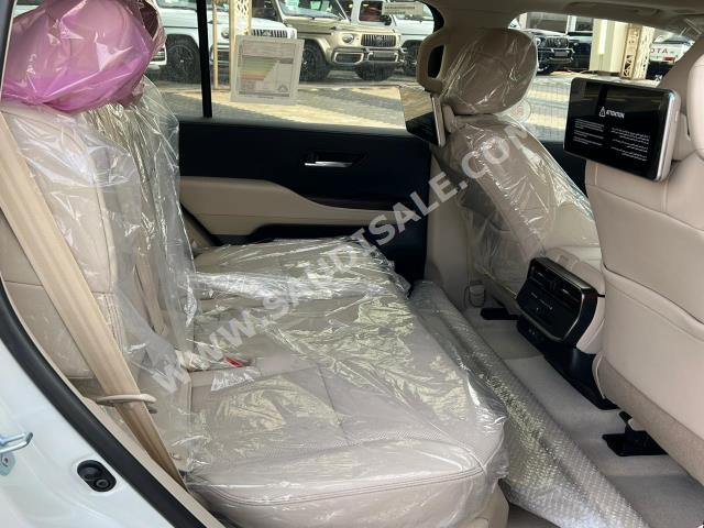 2023 تويوتا لاند كروزر جي اكس ار