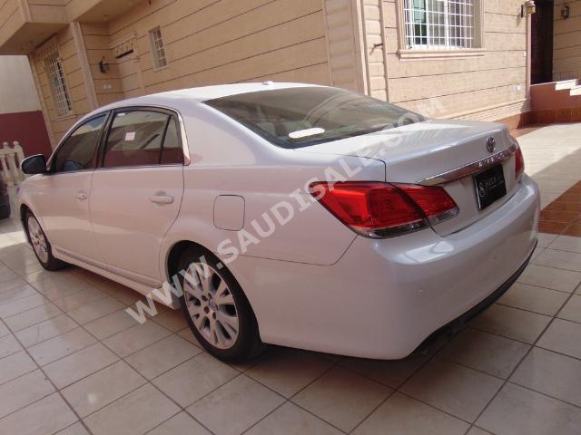 2012 Toyota Avalon XL