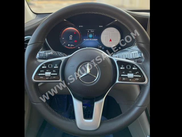 2021 مرسيدس - بنز جي إل سي 200 كوب