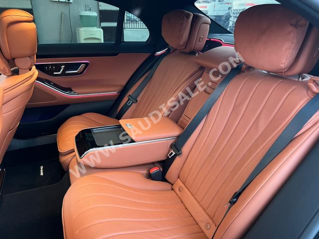 2022 مرسيدس - بنز إس 500 أي إم جي