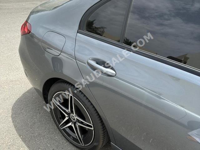 2022 مرسيدس - بنز سي 200 أي إم جي