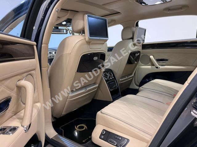 2016 بنتلي كونتيننتل فلاينج سبير