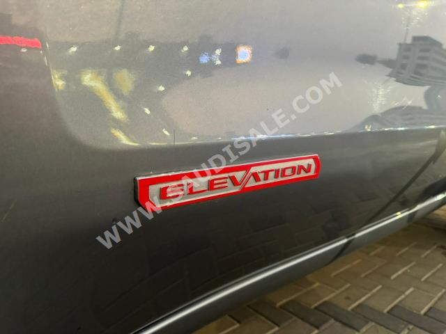 2021 جي ام سي سييرا اليفيشن