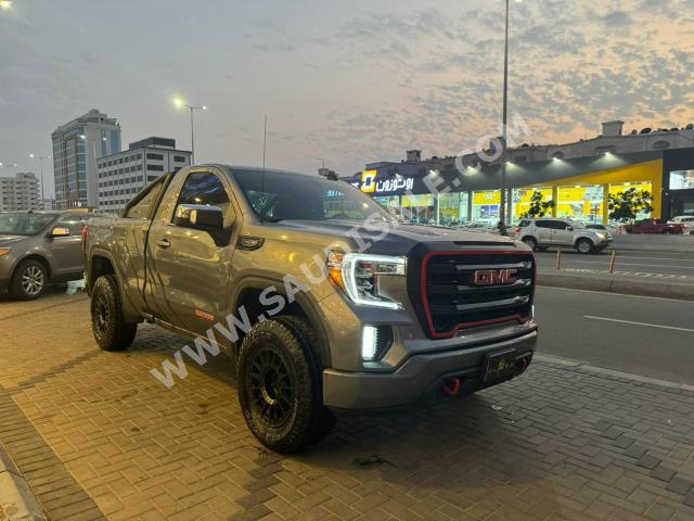 2021 جي ام سي سييرا اليفيشن