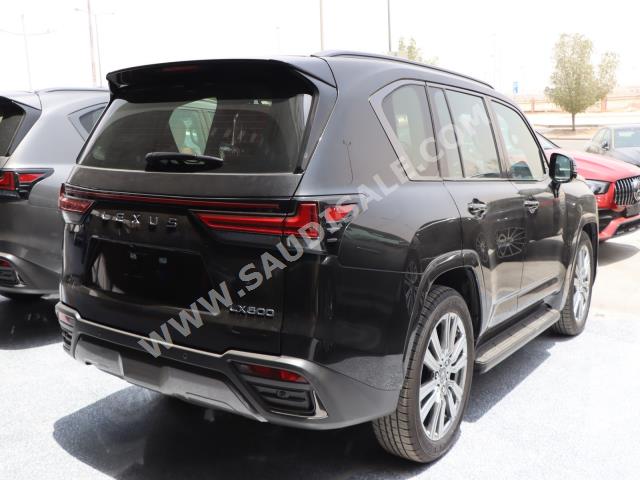 2022 لكزس إل إكس 600