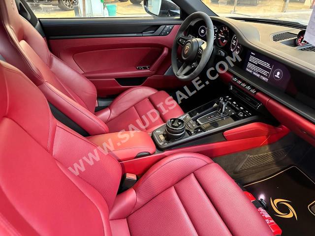 2023 بورش 911 كاريرا 4 جي تي اس