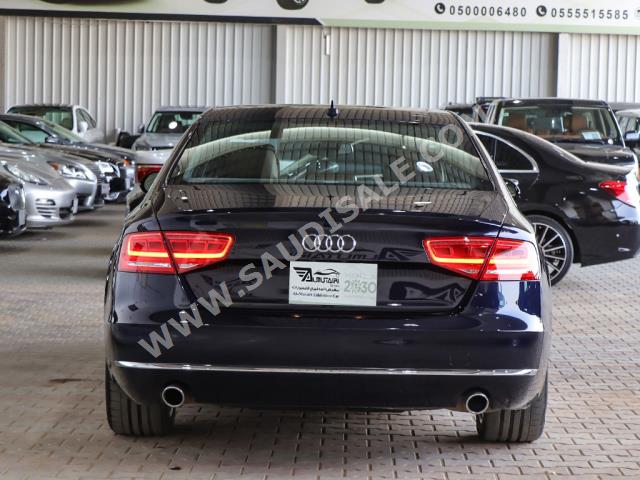 2011 اودي اي 8 ال