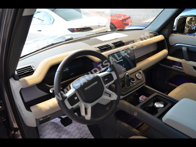 2023 لاند روفر ديفيندر