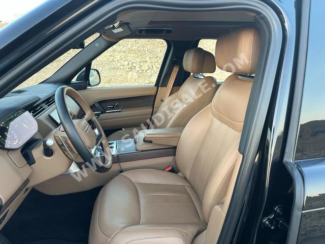 2022 لاند روفر رينج روفر فوج اوتوبيوغرافي