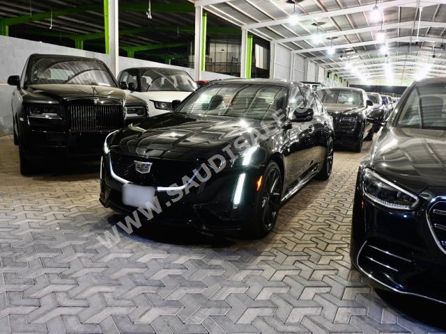 2022 كاديلاك سي تي 5