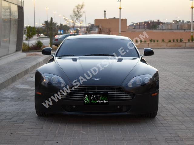 2011 Aston Martin Vantage V8