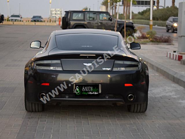 2011 Aston Martin Vantage V8