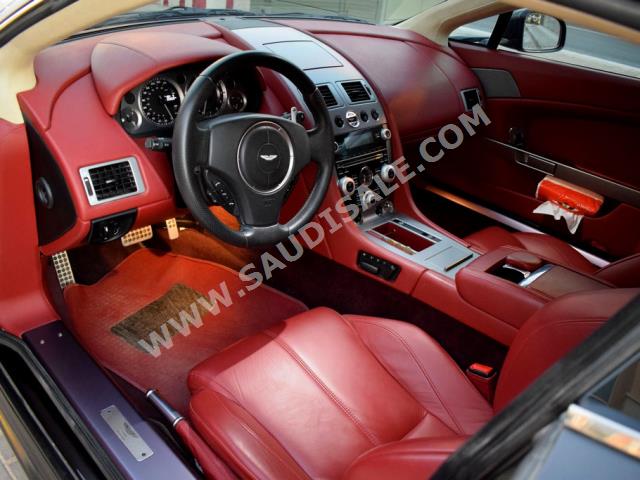 2011 Aston Martin Vantage V8