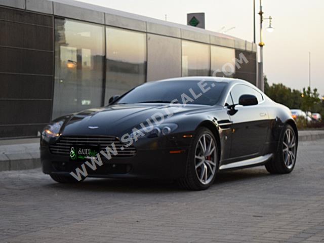 2011 Aston Martin Vantage V8