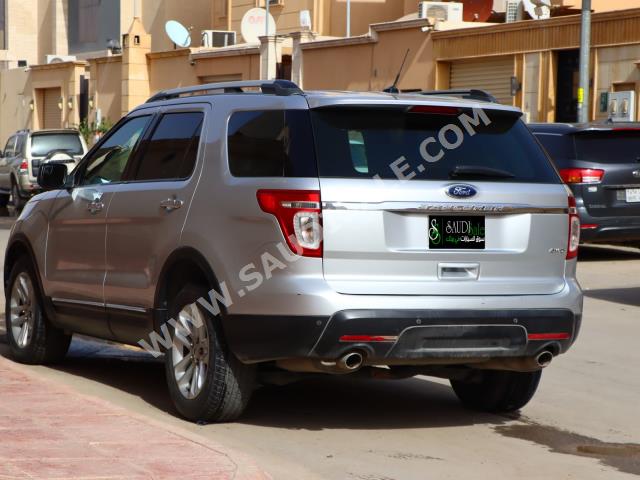2013 فورد اكسبلورر