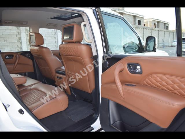 2018 انفينيتي كيو اكس 80