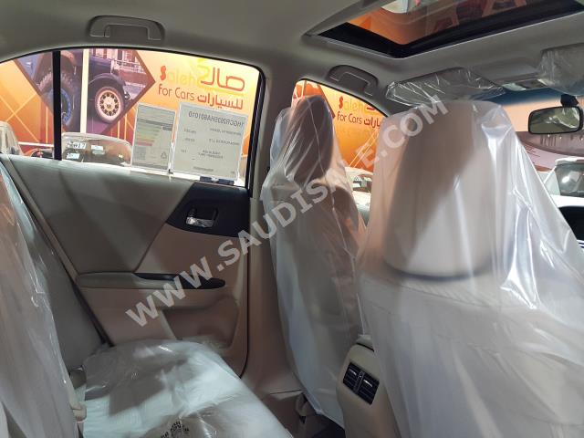 2017 هوندا اكورد