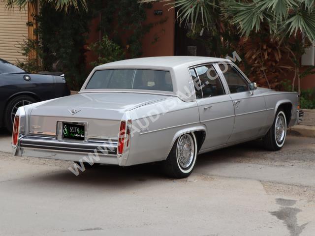 1984 كاديلاك ديفيل