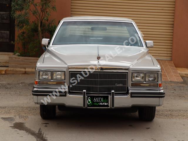 1984 كاديلاك ديفيل