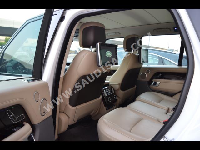 2020 لاند روفر رينج روفر فوج اس اي