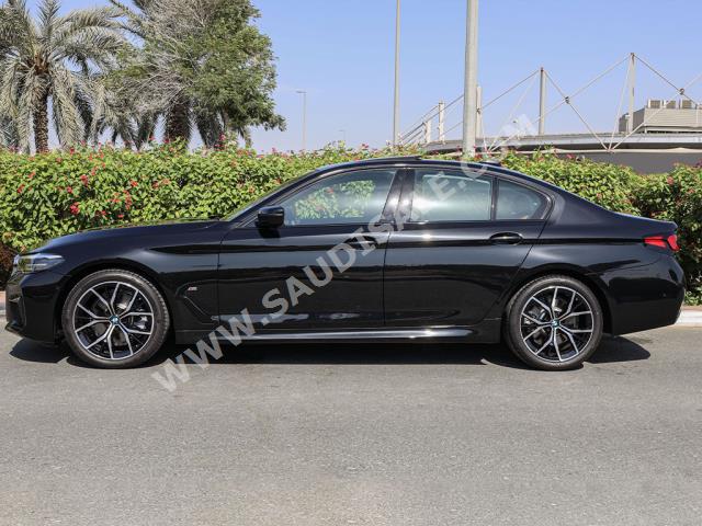2023 BMW 5 Series 520i