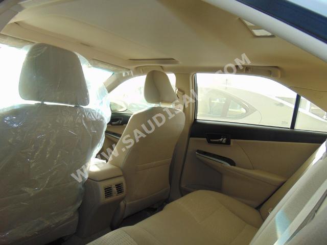 2016 Toyota Camry GLX