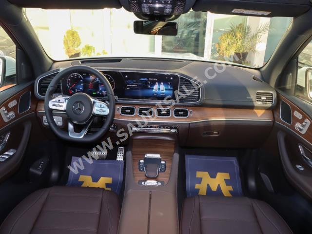 2023 مرسيدس - بنز جي إل إس 450