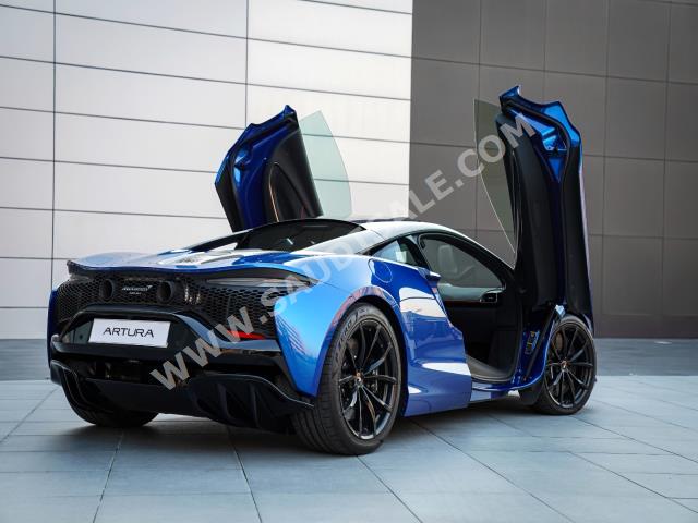 2023 مكلارين ارتورا