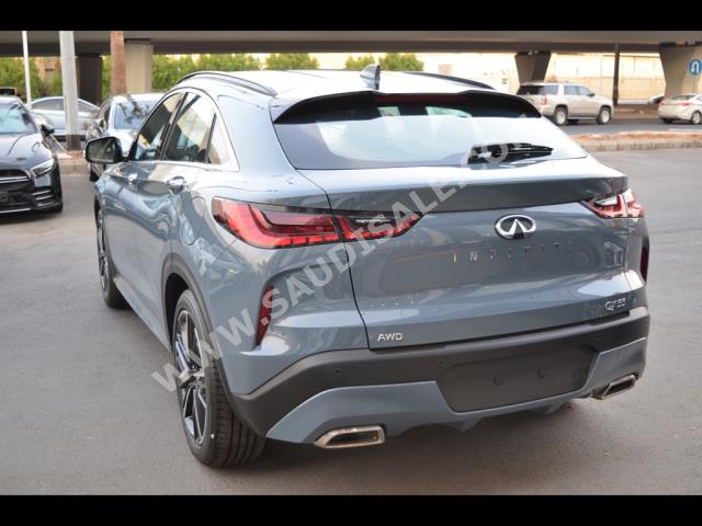 2022 انفينيتي كيو اكس 55