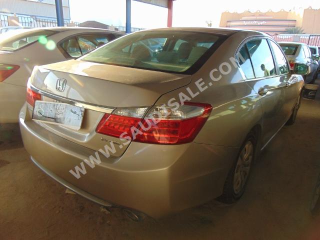 2013 هوندا اكورد