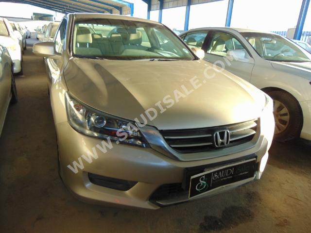 2013 هوندا اكورد