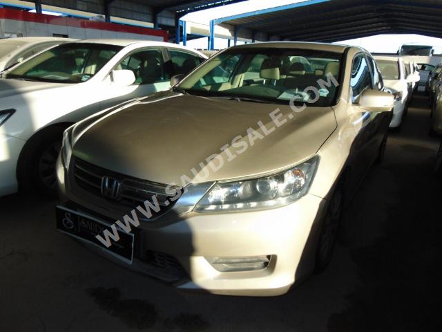 2013 هوندا اكورد