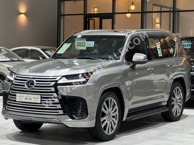 2022 لكزس إل إكس 600 في أي بي