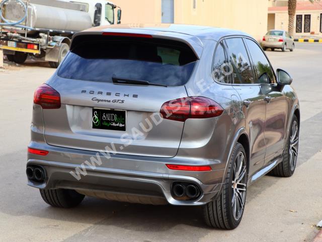 2016 بورش كايين جي تي اس