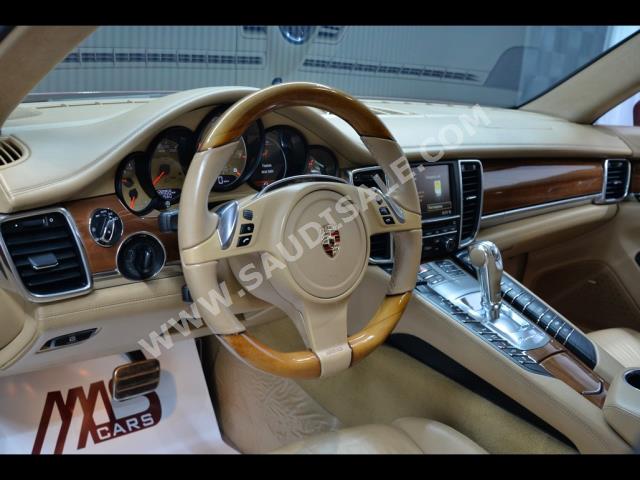 2011 بورش بانميرا توربو