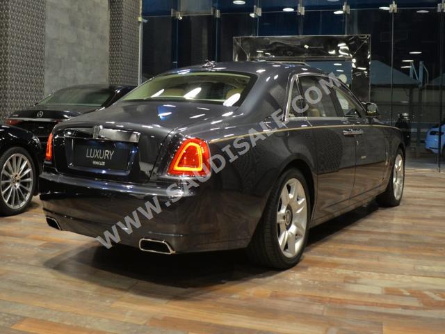 2012 رولز رويس قوست