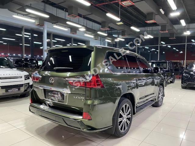 2021 لكزس إل إكس 570